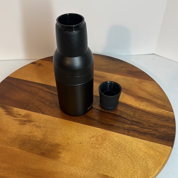 Asobu Black Frosty Beer Cooler keeps your beer chilled for hours! - Picture 9 of 17